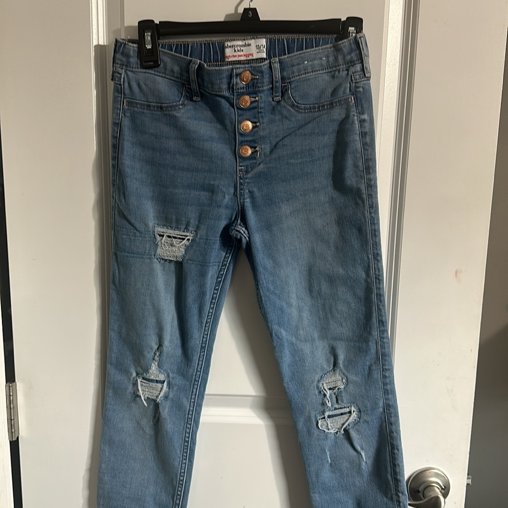 Abercrombie Kids High-Rise Distressed Jean Leggings – Size 13/14